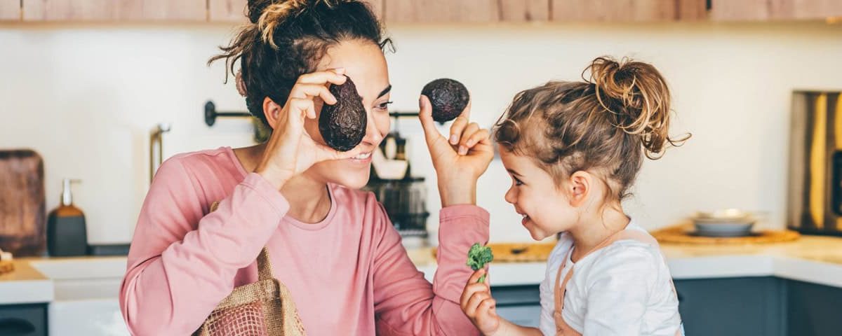 Bespaartips boodschappen – boodschappenlijst, kiloprijs vergelijken, seizoensgroente en diepvries voor slim en goedkoop eten.