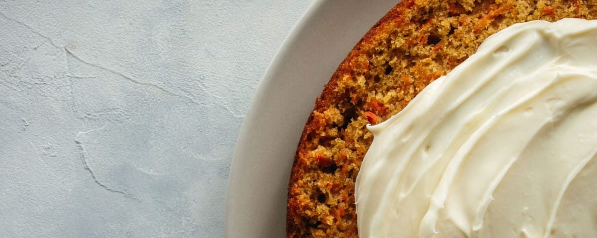Gezonde carrot cake ontbijttaart met havermout, wortel en kwark – voedzaam ontbijt recept van Body Support