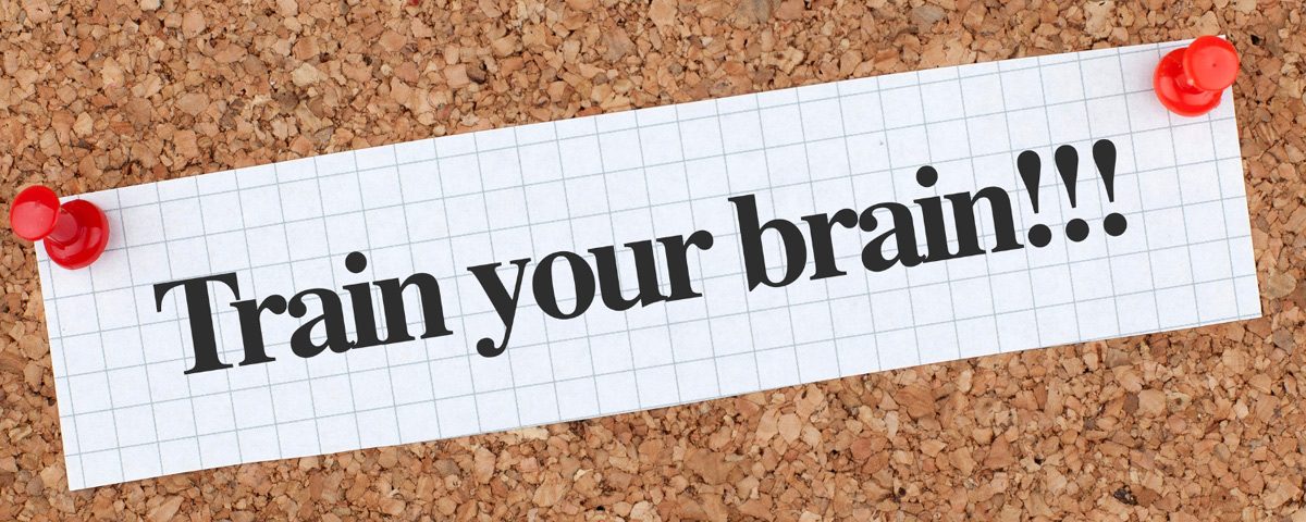 Illustratie bij de 60-seconden geheugenuitdaging: vijf alledaagse objecten op een rij.