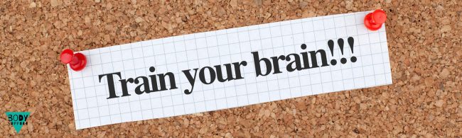 Illustratie bij de 60-seconden geheugenuitdaging: vijf alledaagse objecten op een rij.